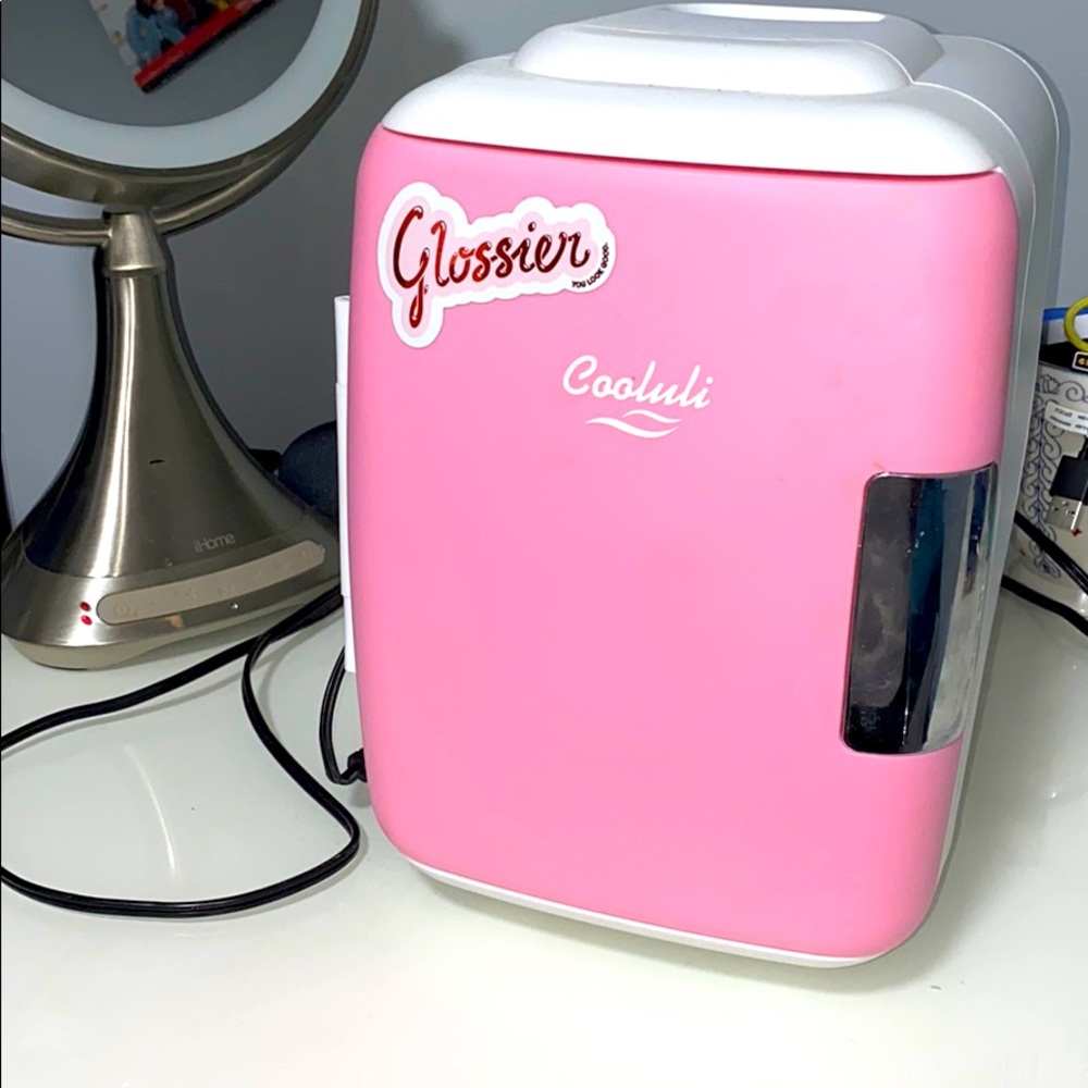 Cooluli mini beauty fridge
